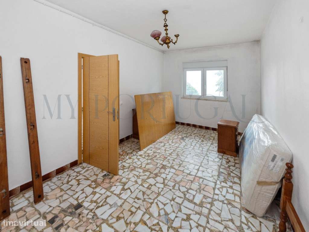 Oportunidade Única de Investimento no Coração Histórico de Trancoso-15