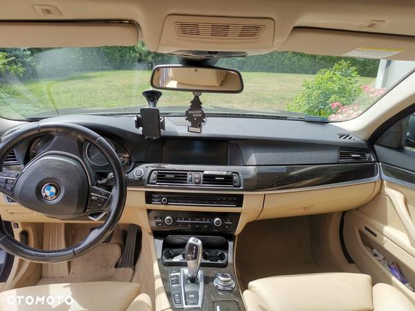 BMW Seria 5 525d xDrive Luxury Line - 1