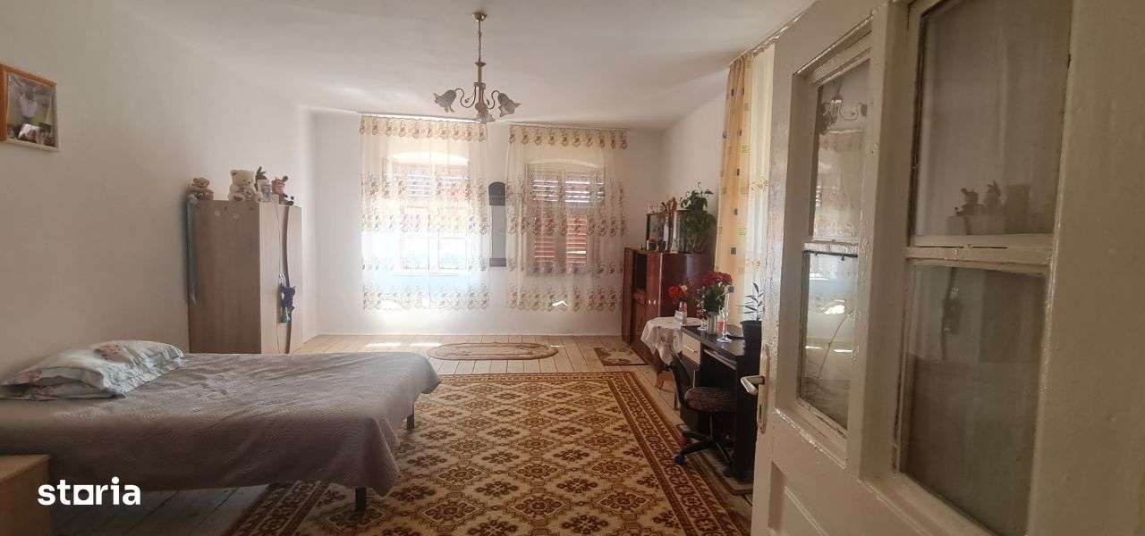 SC VIMAK vinde casa saseasca in loc.Maierus,Brasov .-10