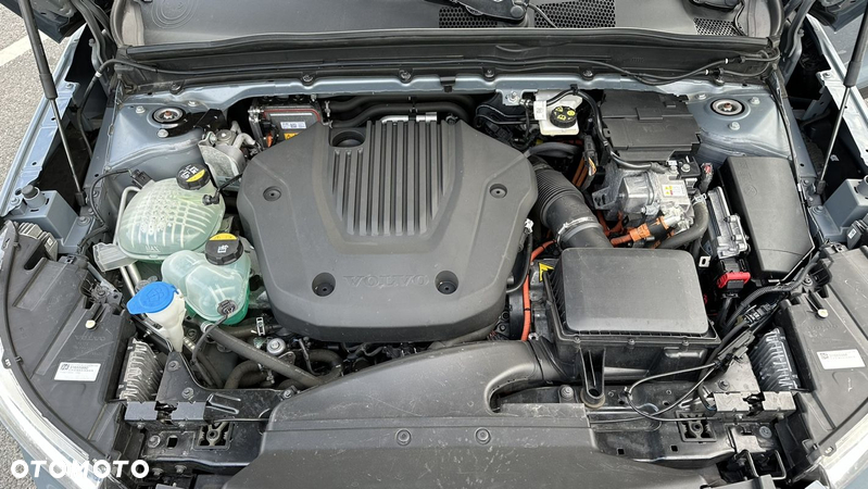 Volvo XC 40 T5 Plug-In Hybrid Momentum - 36