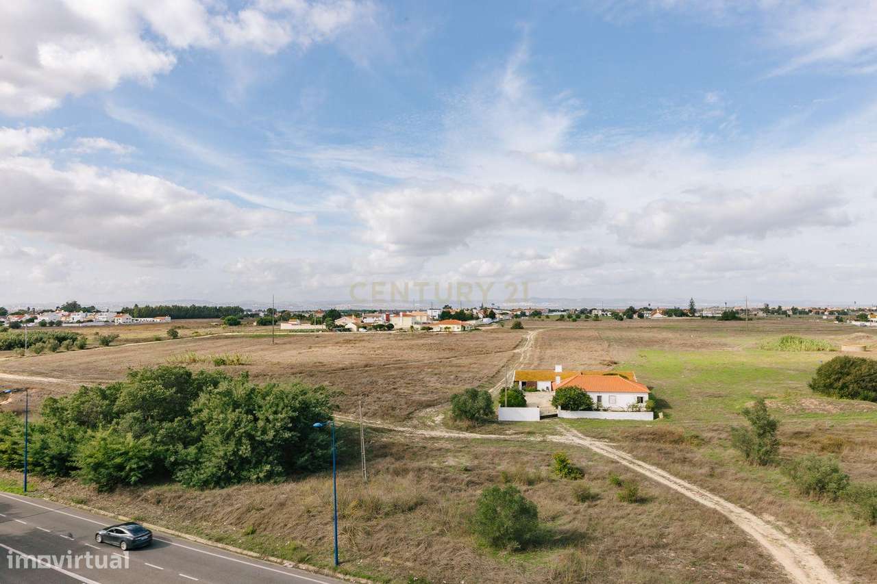 Apartamento T3 no Montijo-36