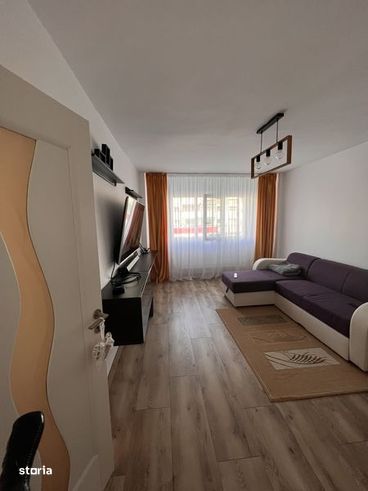 Apartament cu 2 camere decomandat