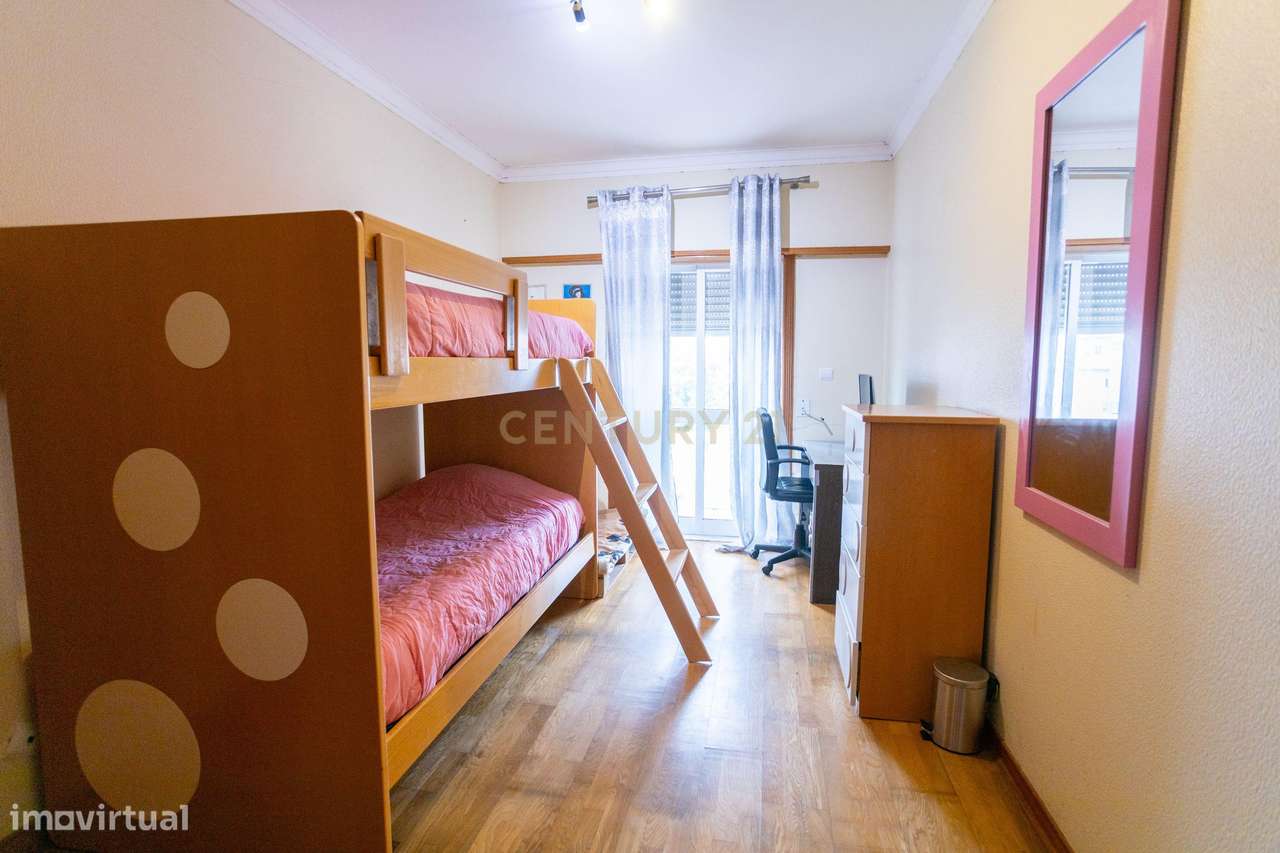 Apartamento T2+1 Duplex com elevador-16