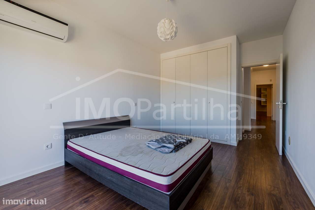 Moradia T5 C/ Piscina e campo de Basketball - Sintra-15
