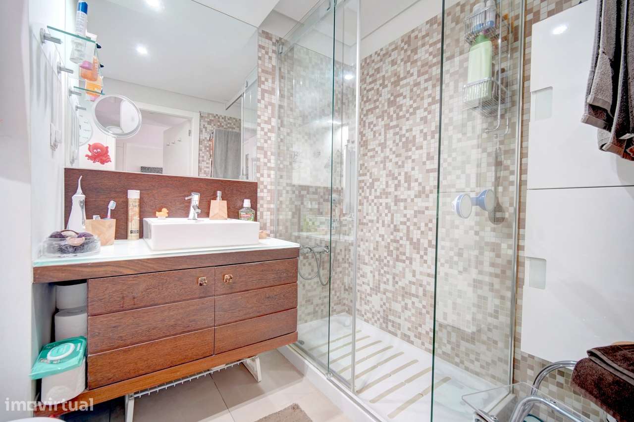 Apartamento em condomínio fechado com Vista Rio-11