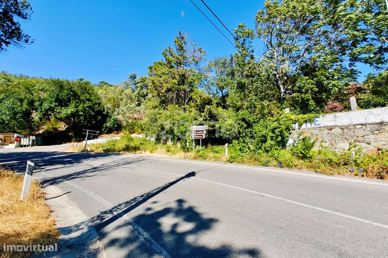 Moradia T1 para recuperar em Monchique - Grande imagem: 2/60