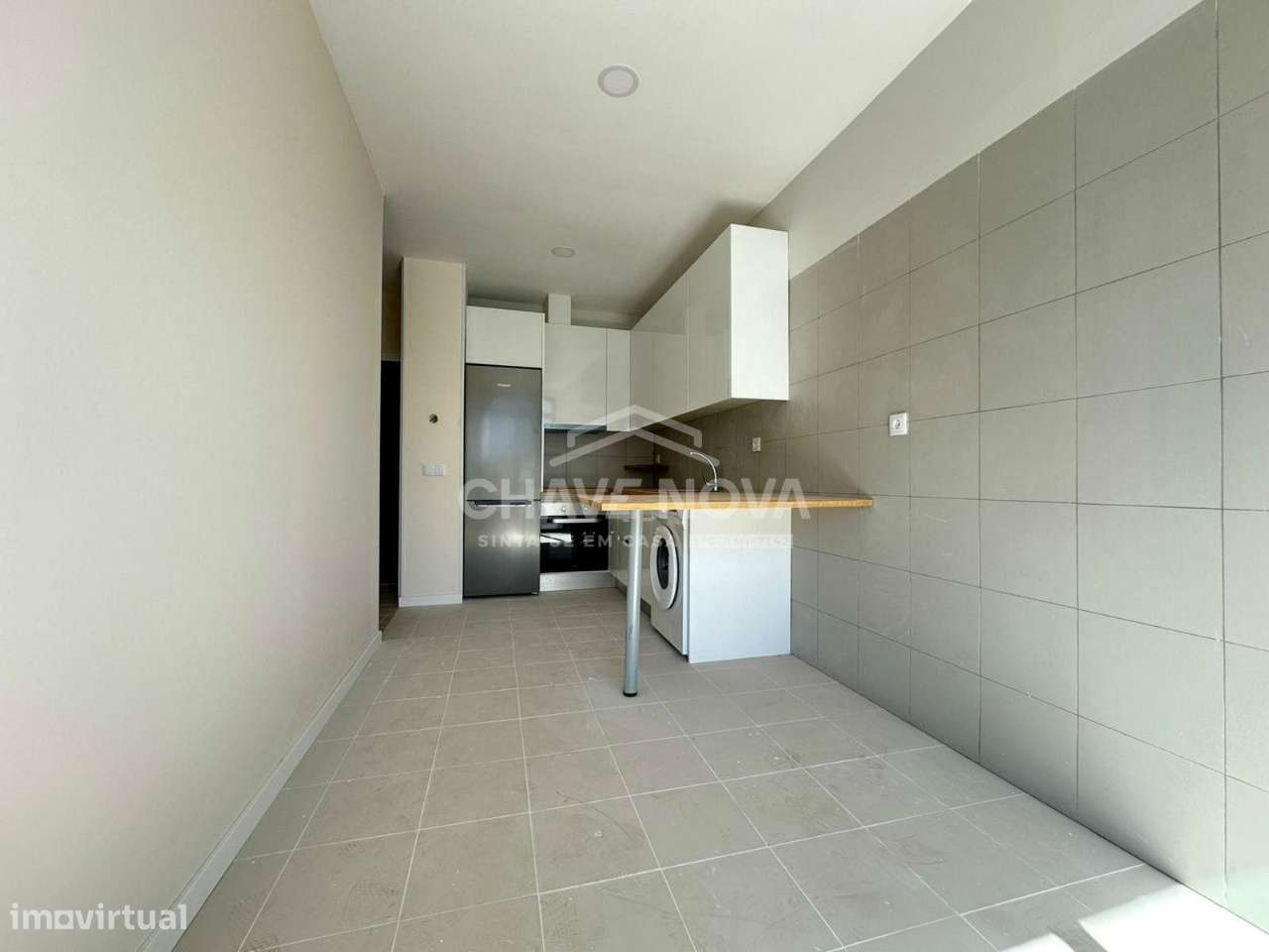 Apartamento T3 na Foz Totalmente Tenovado-5