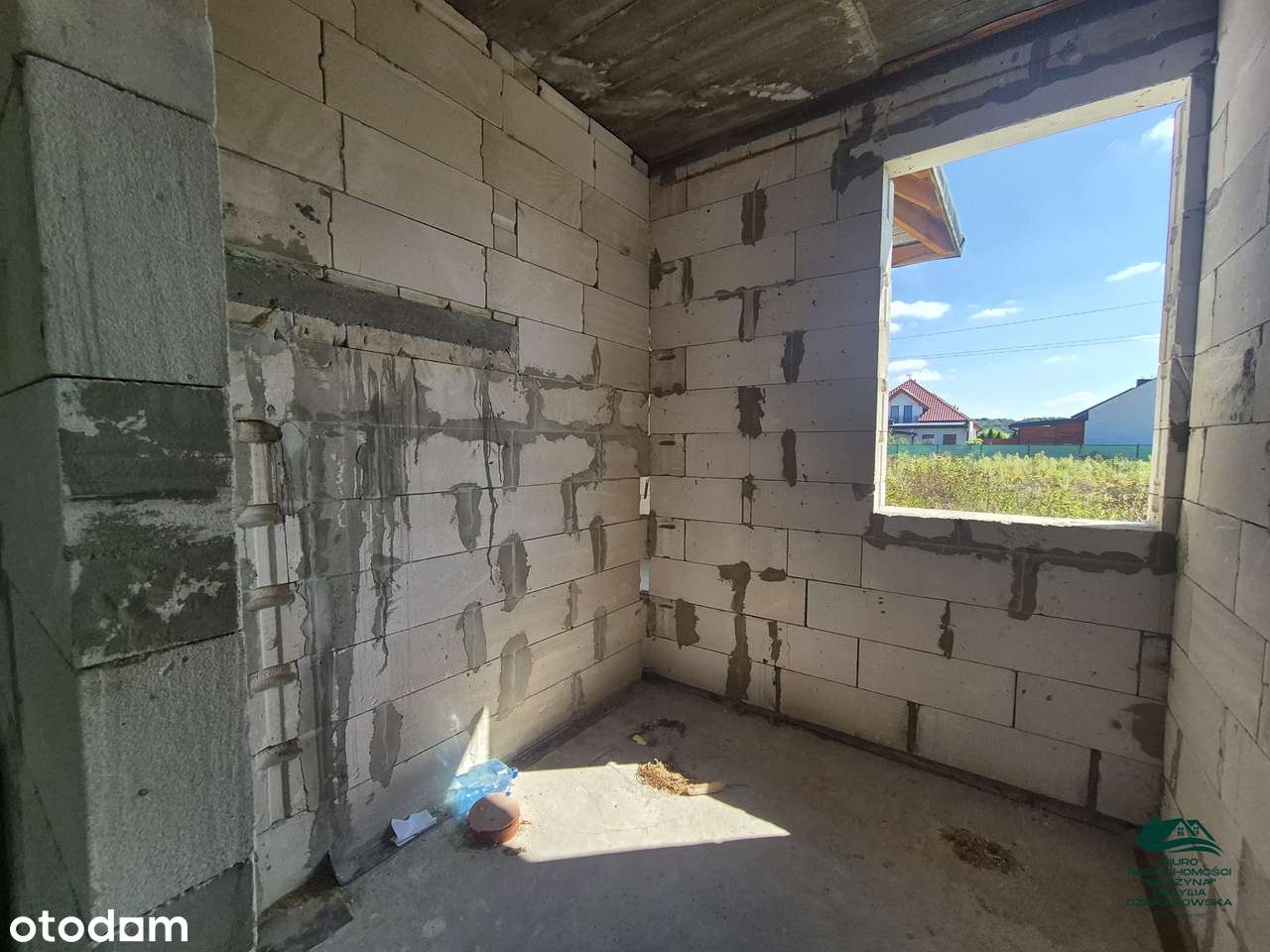 Dom mieszkalny jednorodzinny z garażem dwustanowiskowym  z działką-14