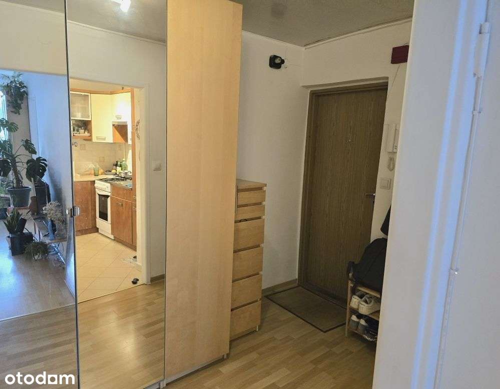 Ciche 2 pokoje z loggią na Powiślu-4