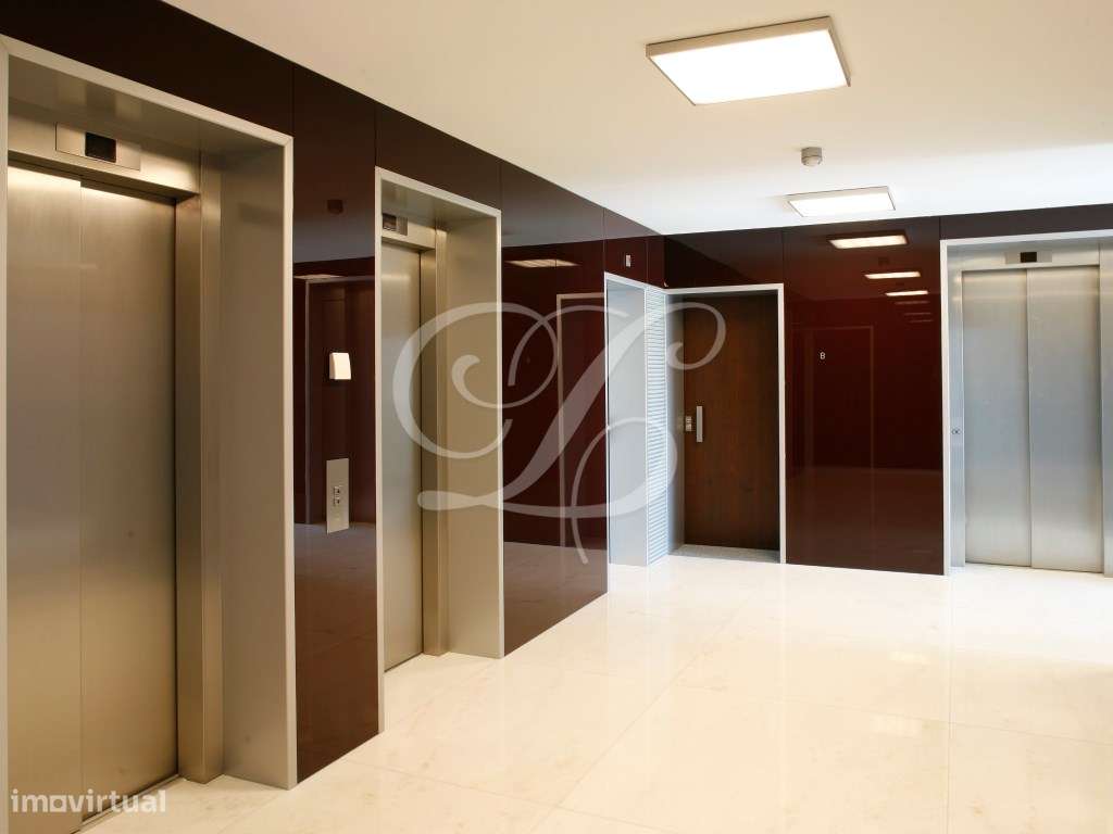 Apartamento T4 c/ Vista para o Rio Tejo | Empreendimento Sky Restelo-27