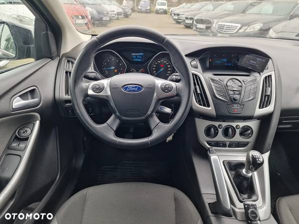 Ford Focus 1.0 EcoBoost Trend - 10