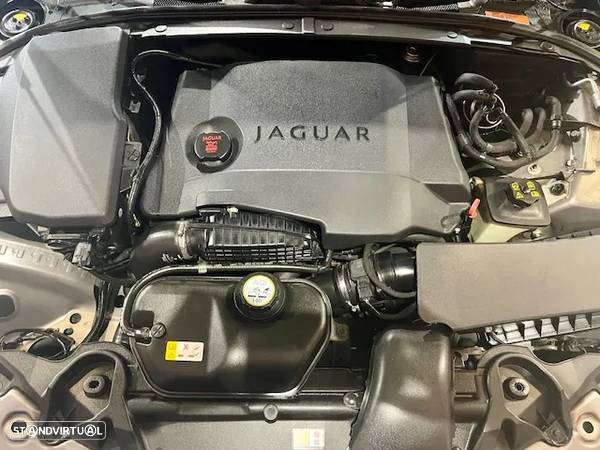 Jaguar XF 2.7 D V6 Luxury - 44