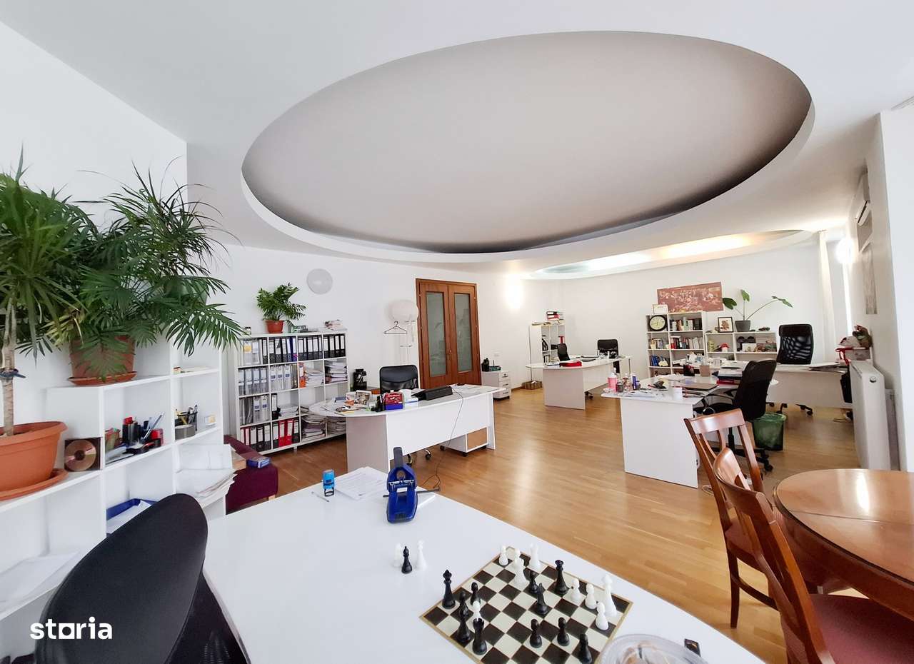 Apartament exclusivistic cu 4 camera 2 bai Cartier Primverii