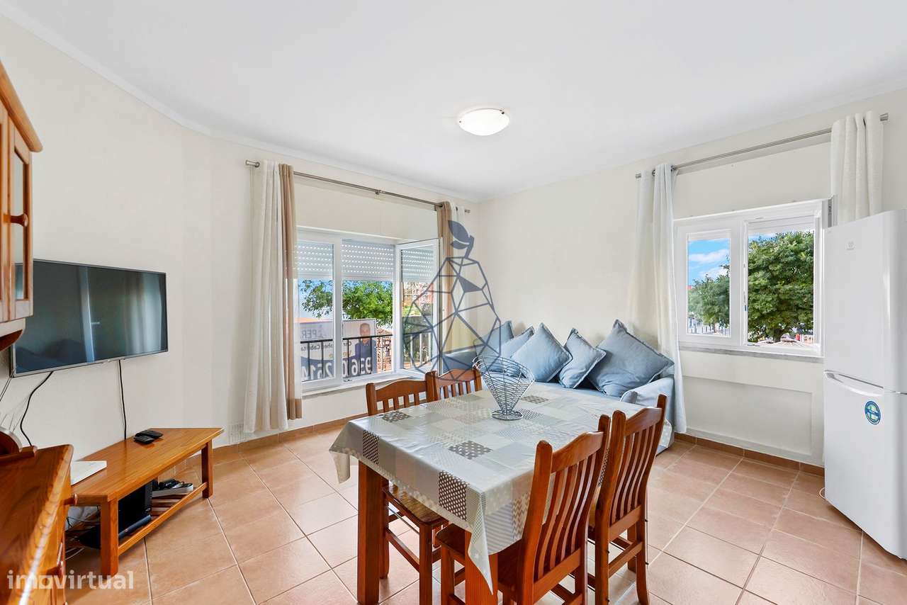 Apartamento T1 Renovado a dois passos do Areal da Praia da Rocha-9