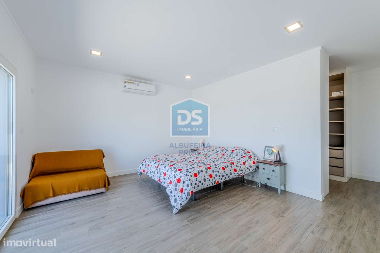 Moradia T4 Venda em Santa Bárbara de Nexe,Faro-18