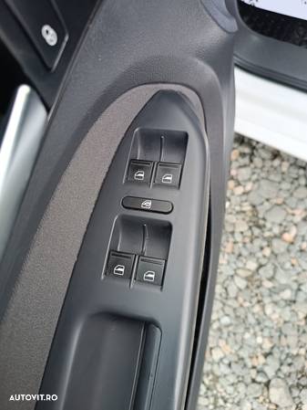 Volkswagen Touran 1.6 TDI BlueMotion Technology Comfortline - 10