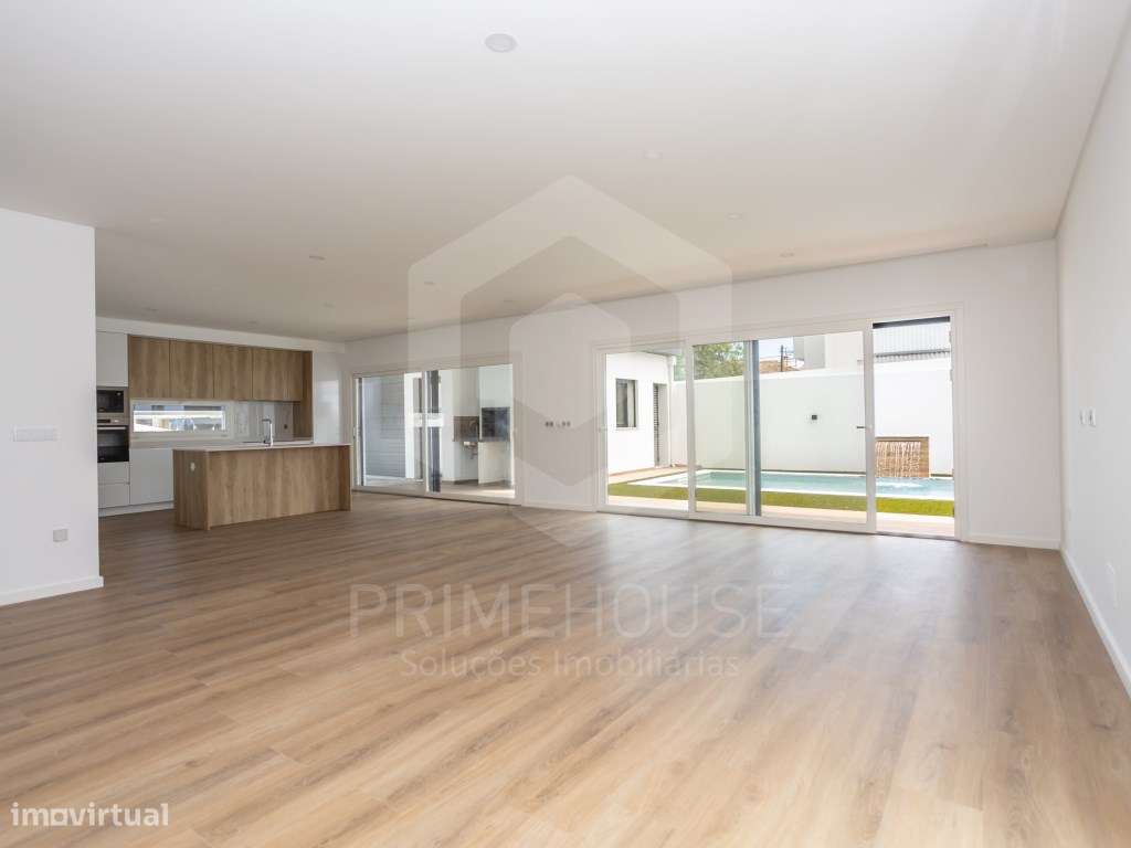 Moradia com 3 suites, garagem e piscina na Av. de Negreiros - Quint...-8