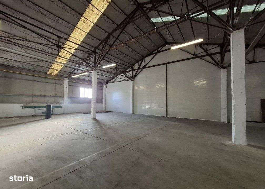 Hale renovate Calea Baciului / 2 x 530 mp / 3 x 400 mp - Imagine principală: 3/8
