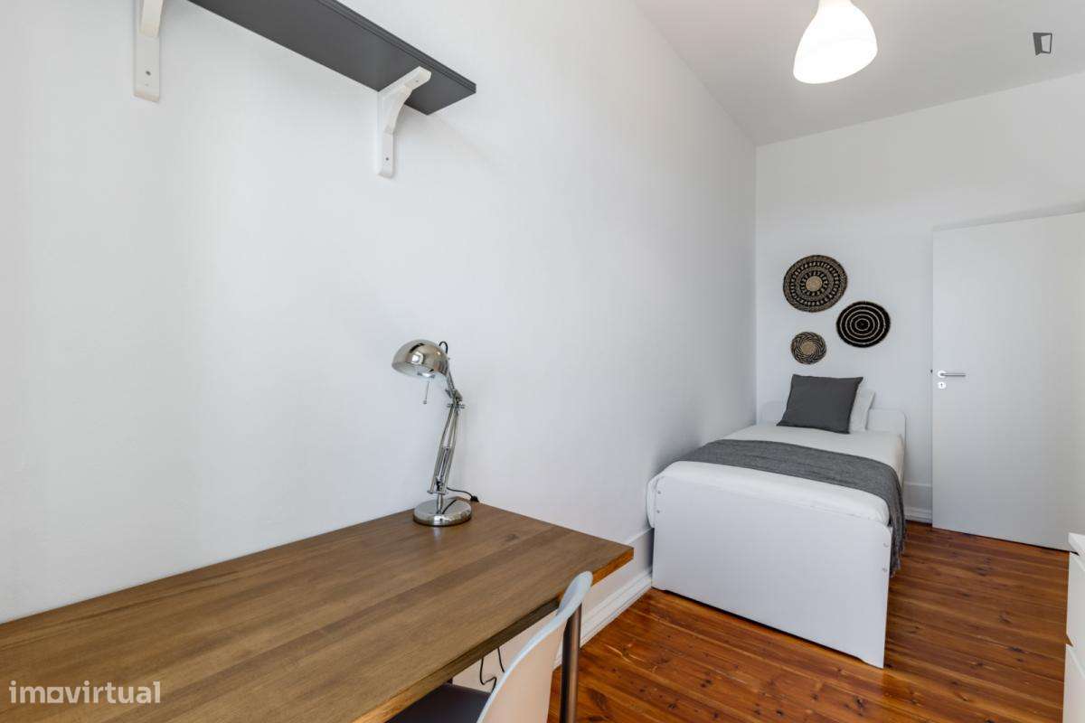 Quarto - localizado em Santos Lisbon - Grande imagem: 5/10