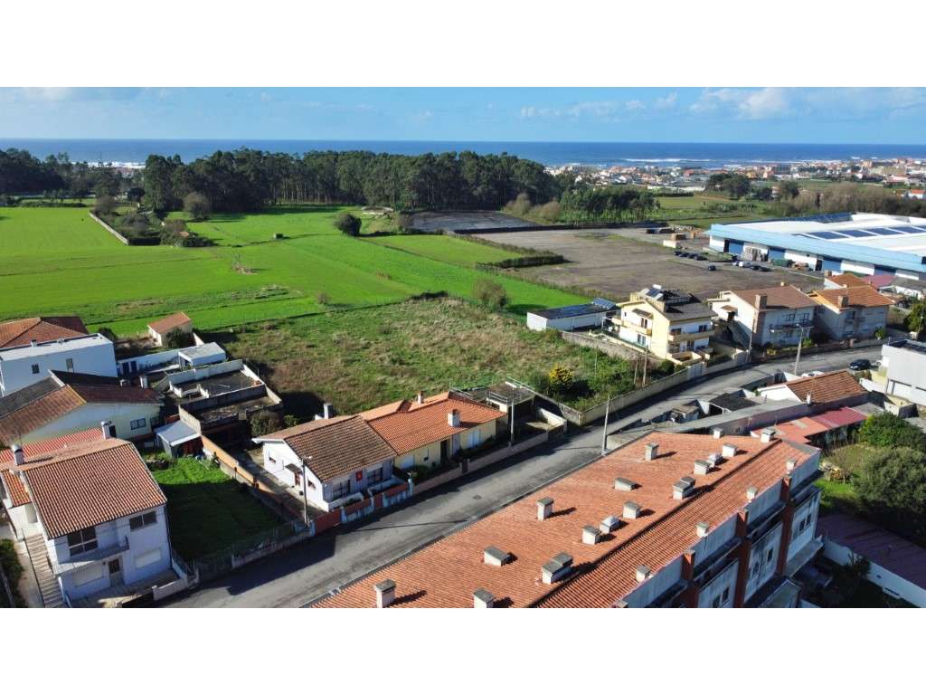 Terreno para 4 moradias em Lavra-10