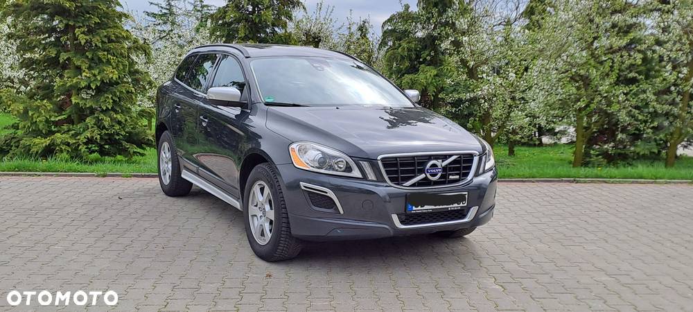 Volvo XC 60 DRIVe R Design - 4