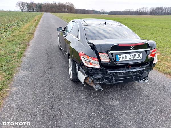 Mercedes-Benz Klasa E 220 CDI Coupe 7G-TRONIC - 3