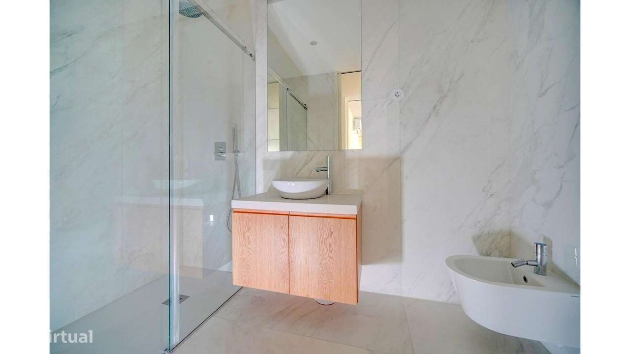 T2 com Garagem e Varandas-16