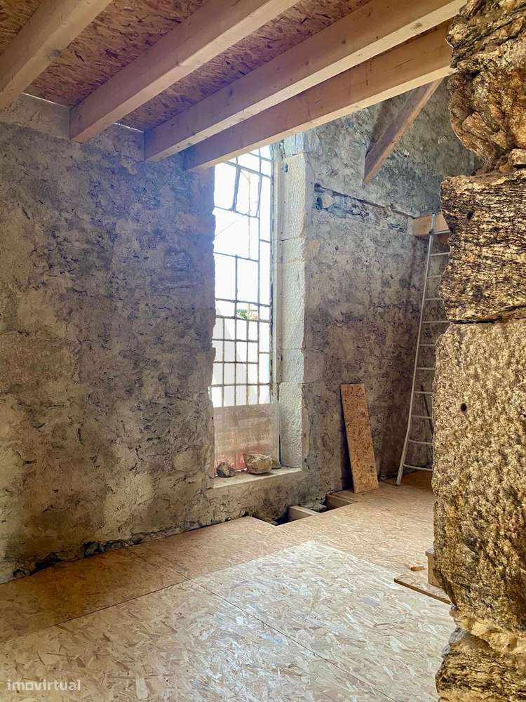 Palacete | Várias frações | Vila de Cucujães – Oliveira de Azeméis! - Grande imagem: 5/38