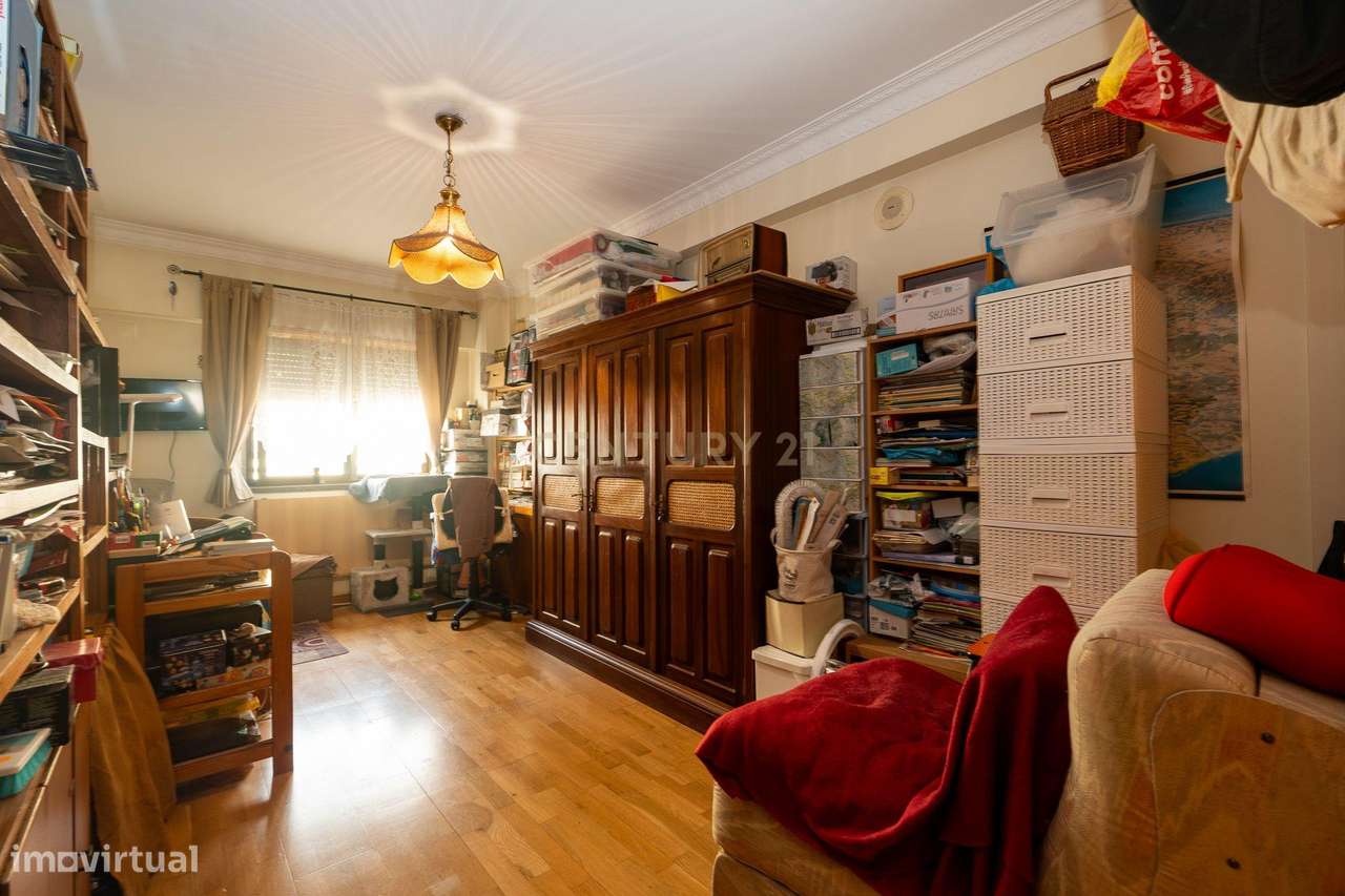 Fantástico T3, Na rua Abel Manta  em Odivelas-15