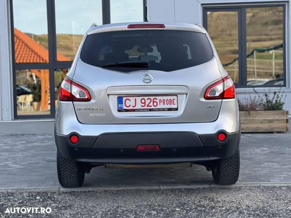 Nissan Qashqai 2.0 dCi DPF tekna - 34