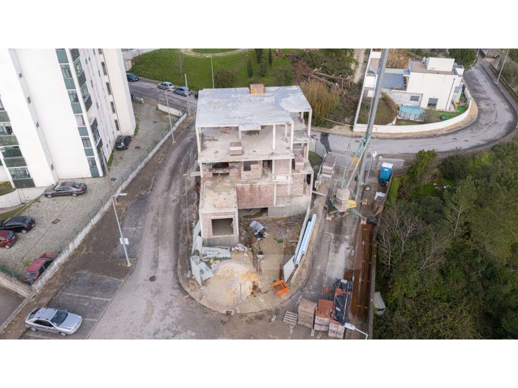 Apartamento T2| NOVO | Pedrulha | com Jardim privado-29