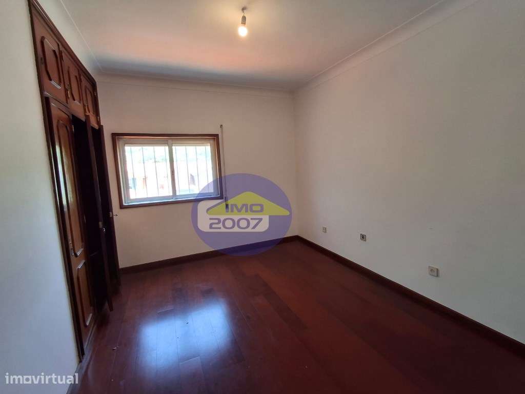 Moradia T3 em Miramar-33
