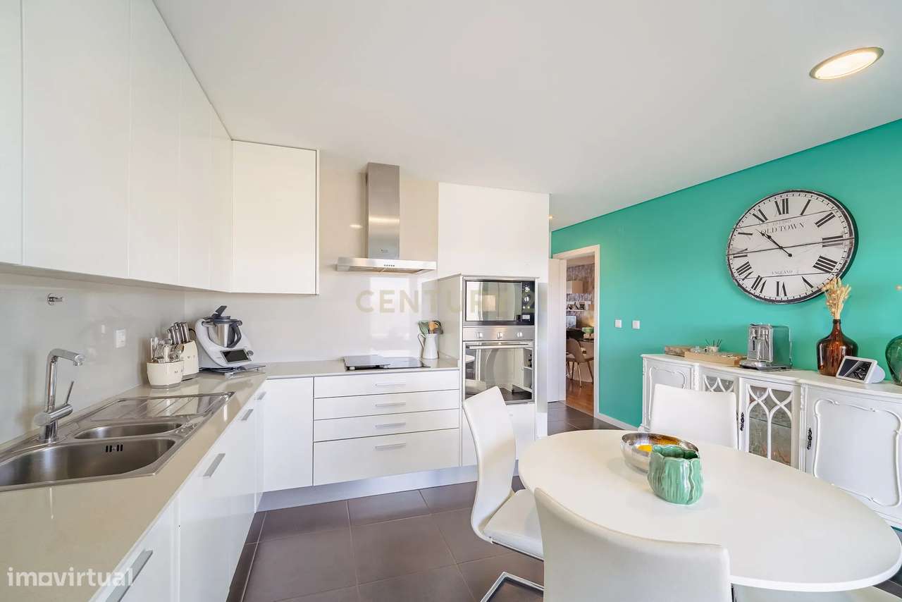 Apartamento T2 Duplex com terraço em condomínio privado-11