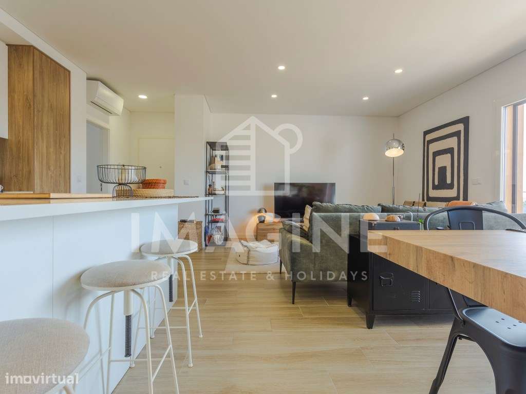 Apartamento T2 com Varanda Aterraçada na Quinta da Amizade-11