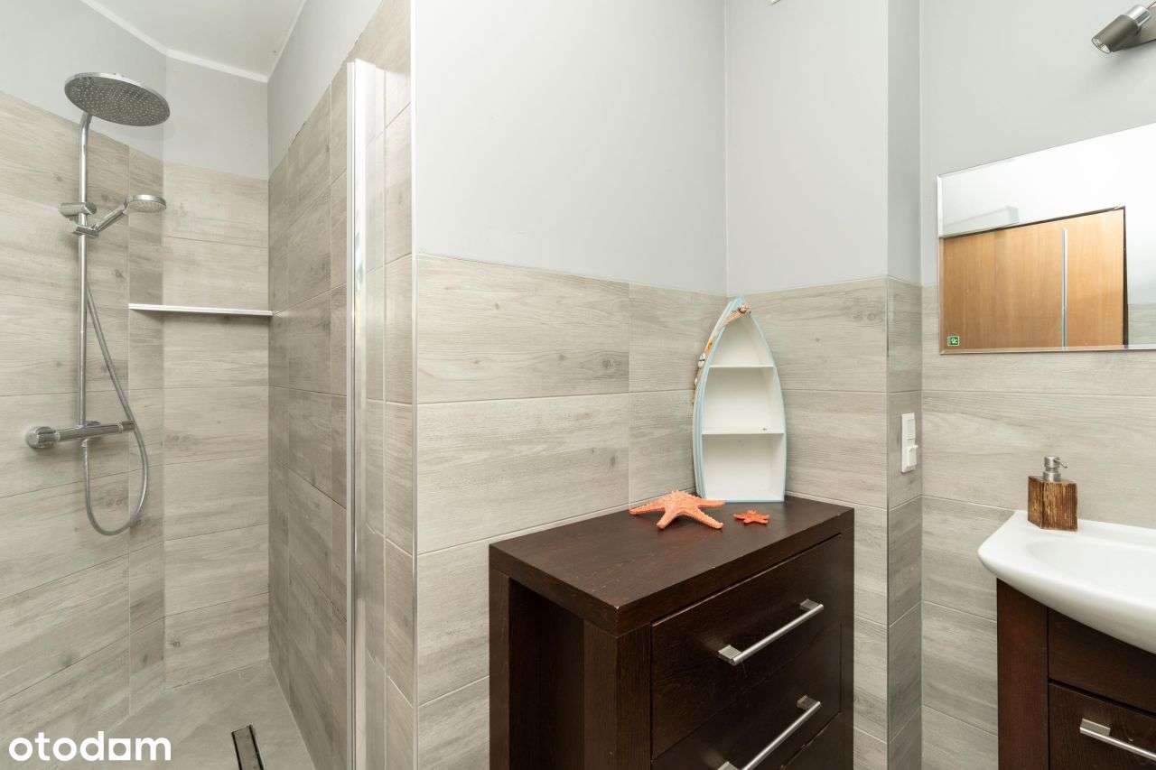 Podmiejski komfort-wygodny parterowy dom z ogrodem-9