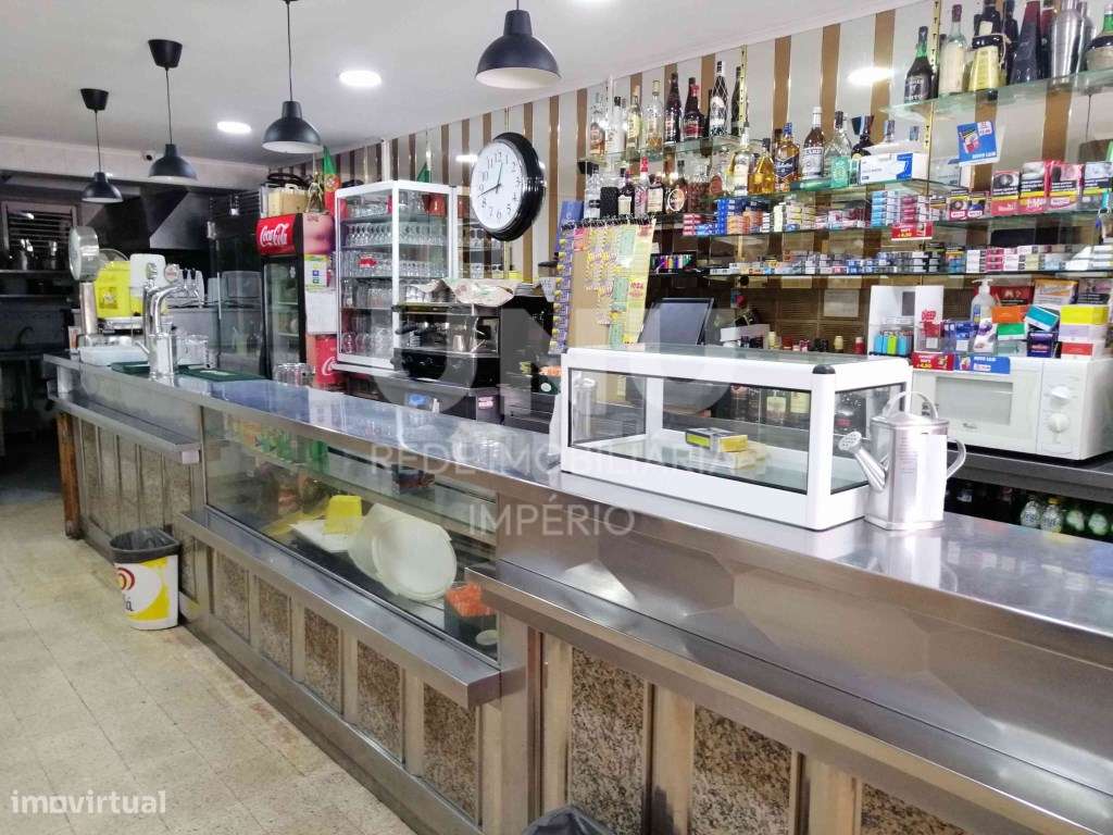 Restaurante totalmente equipado na Damaia de Cima-8