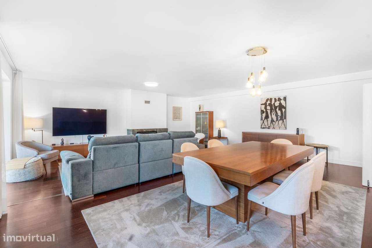 Apartamento T5 + 1 com piscina, Bairro da Martinha, Cascais-7