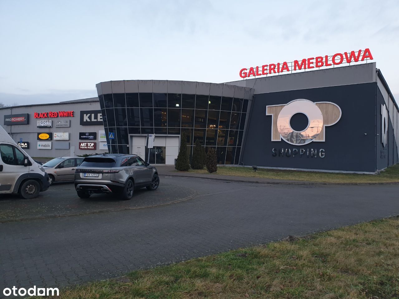 Mały lokal handlowy Galerii Top Shopping