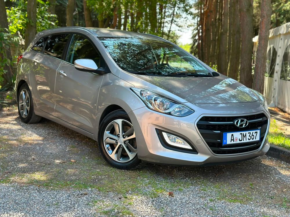 Hyundai i30 II 1.6 CRDi Fifa World Cup Edition 2015