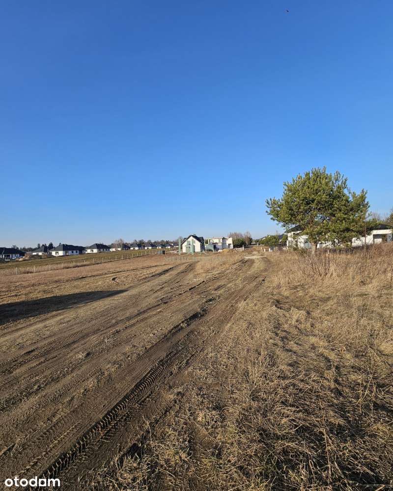 przy gminnej drodze pod zabudowę jednorodzinną-1