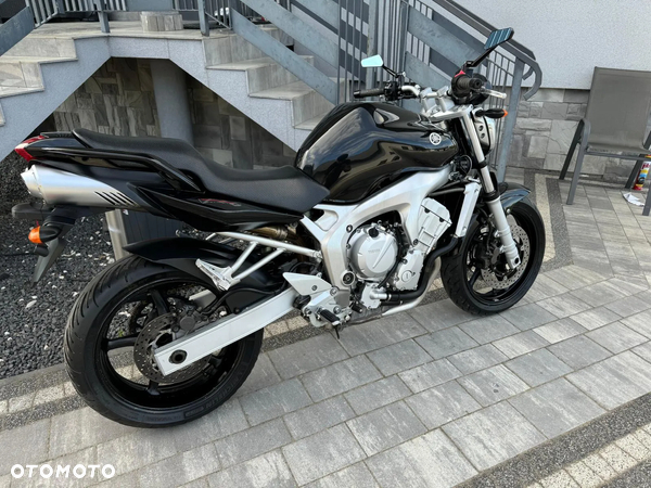 Yamaha FZ6 - 3