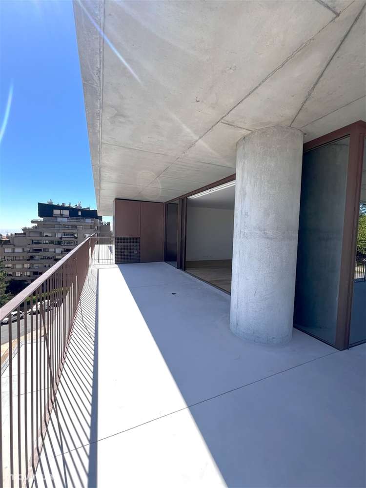 T2 na Foz com vista rio-5