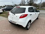 Mazda 2 - 8