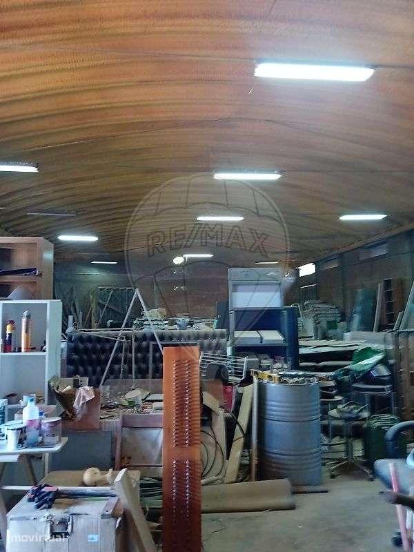 Armazém T3 para venda-6