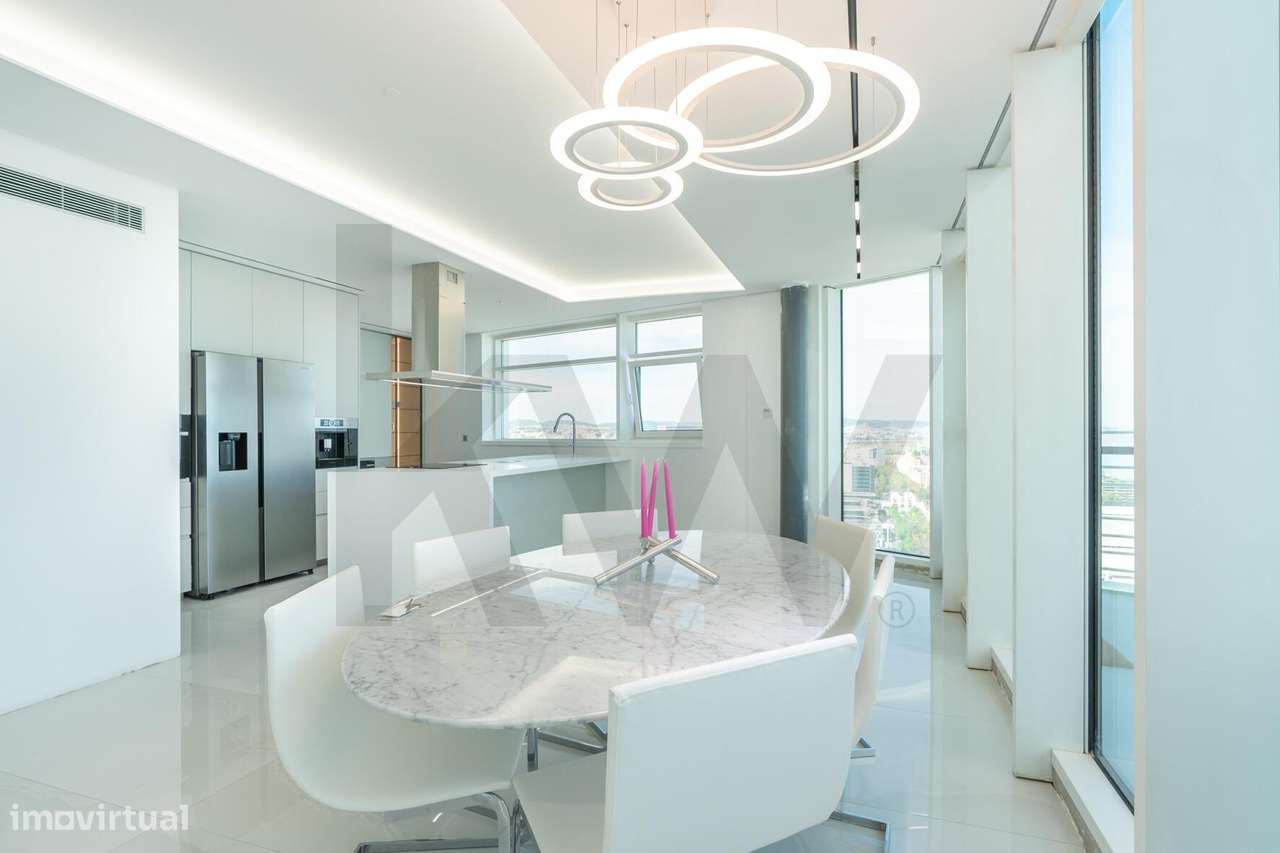 O Trono Privado Sobre o Tejo: A Penthouse mais alta de Portugal no Par - Grande imagem: 5/41