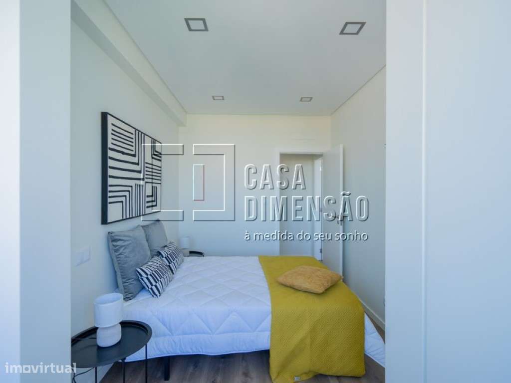 Apartamento T3 com Varanda em Benfica - Totalmente Mobilado e Pront...-52