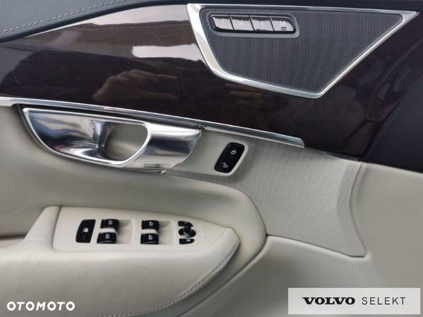 Volvo XC 90 - 18