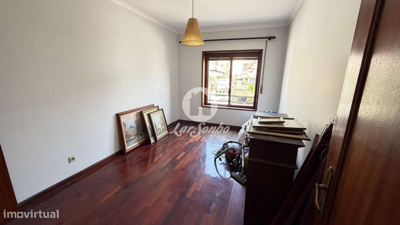 Apartamento T2 em Venda Nova  Rio Tinto com garagem box de 35m2-11