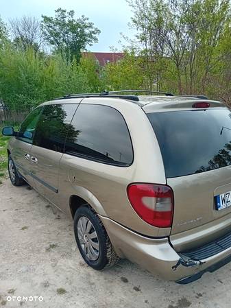 Chrysler Grand Voyager 2.8 CRD SE - 4