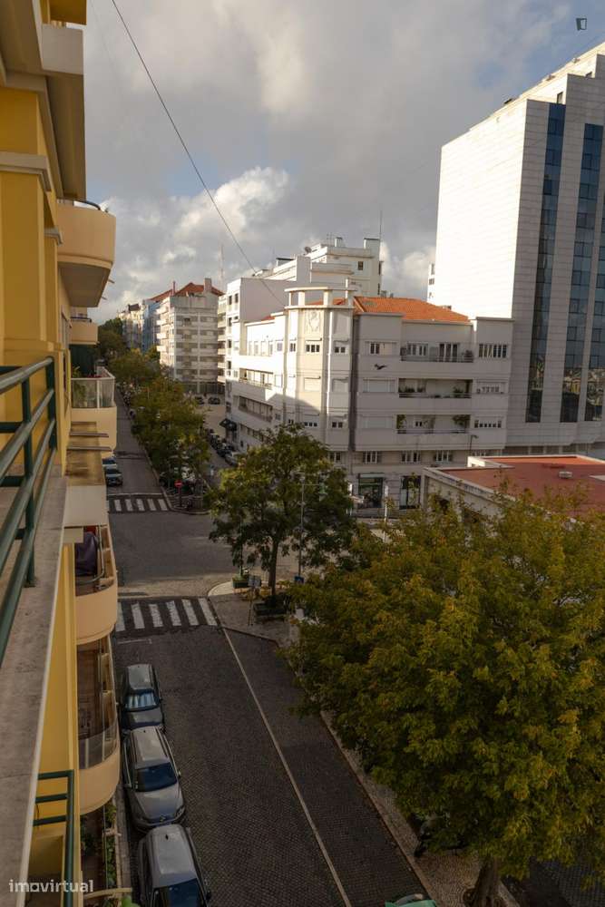 Quarto - localizado em Marquês de Pombal Lisbon - Grande imagem: 5/8